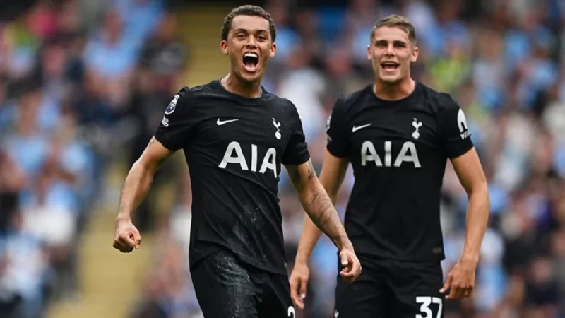 Phong độ West Ham vs Tottenham đều thiếu ổn định