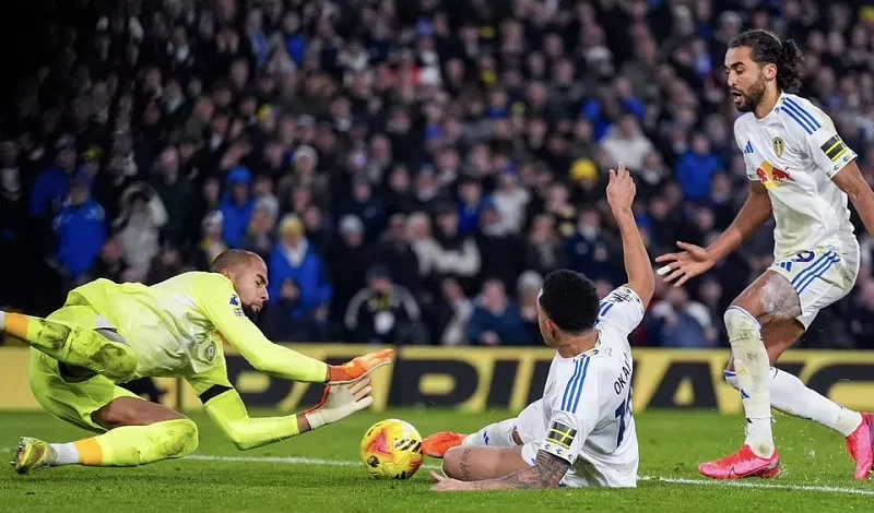 Thành tích Leeds vs Liverpool chênh lệch lớn