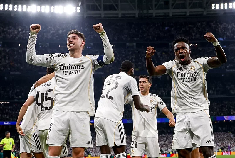 Real Madrid vs Atl Madrid đang bám đuổi nhau sát sao